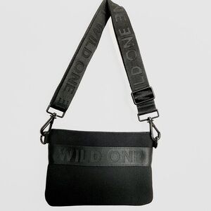 Wild One Sleek Black Pet Travel Bag